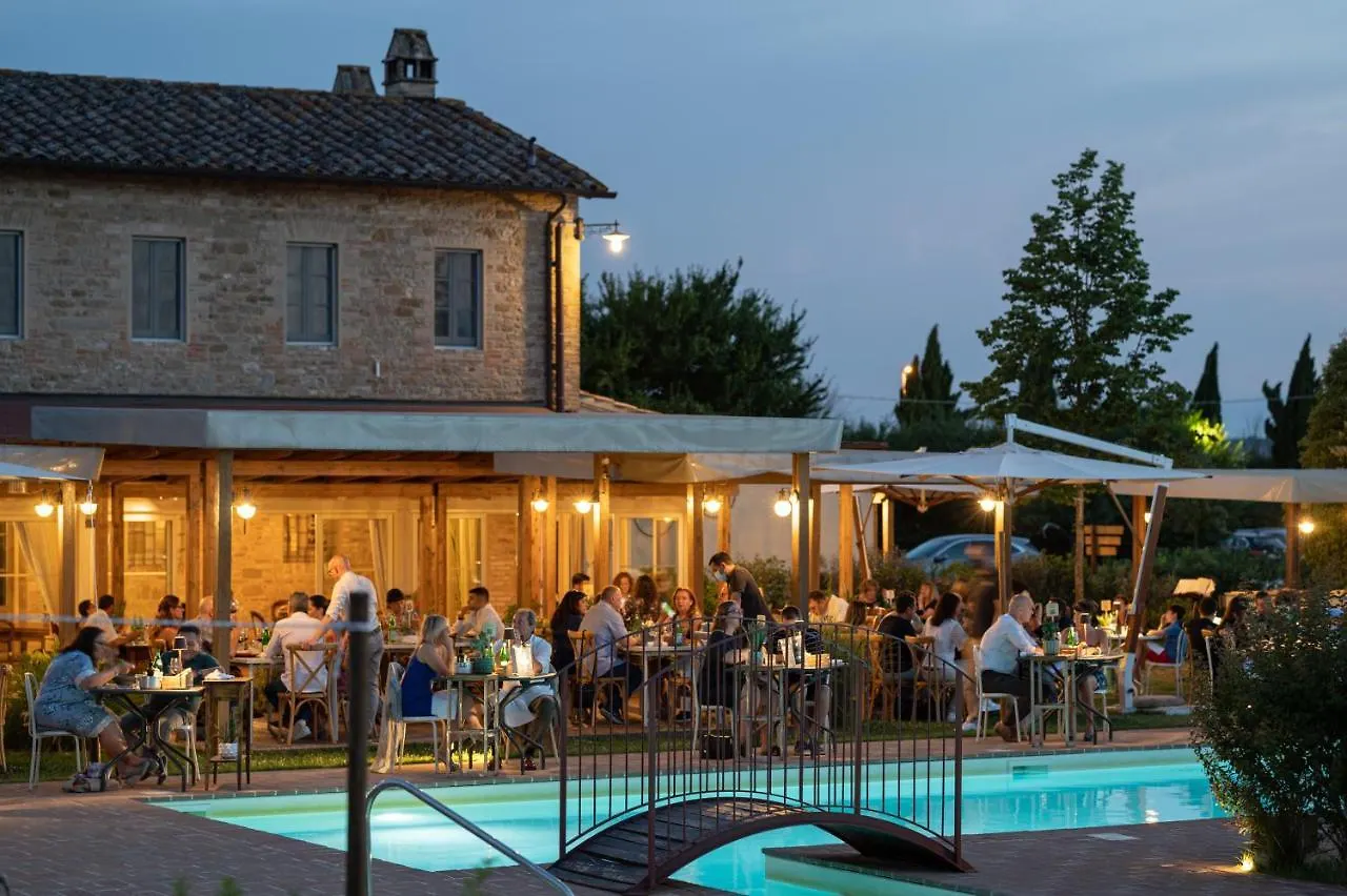 Casa di campagna Favorita Food&Wine Resort Bastia Umbra