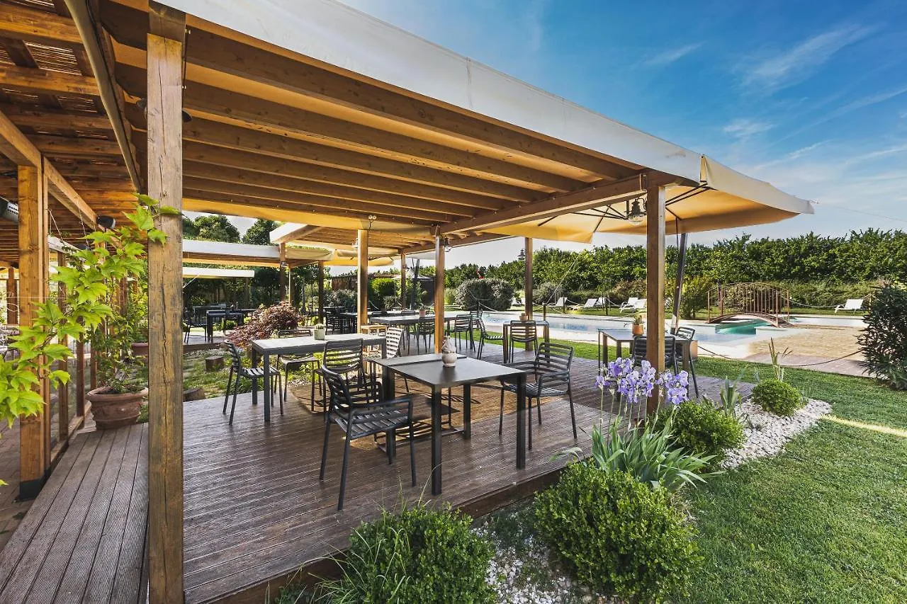 Favorita Food&Wine Resort Bastia Umbra 0*,  Italia